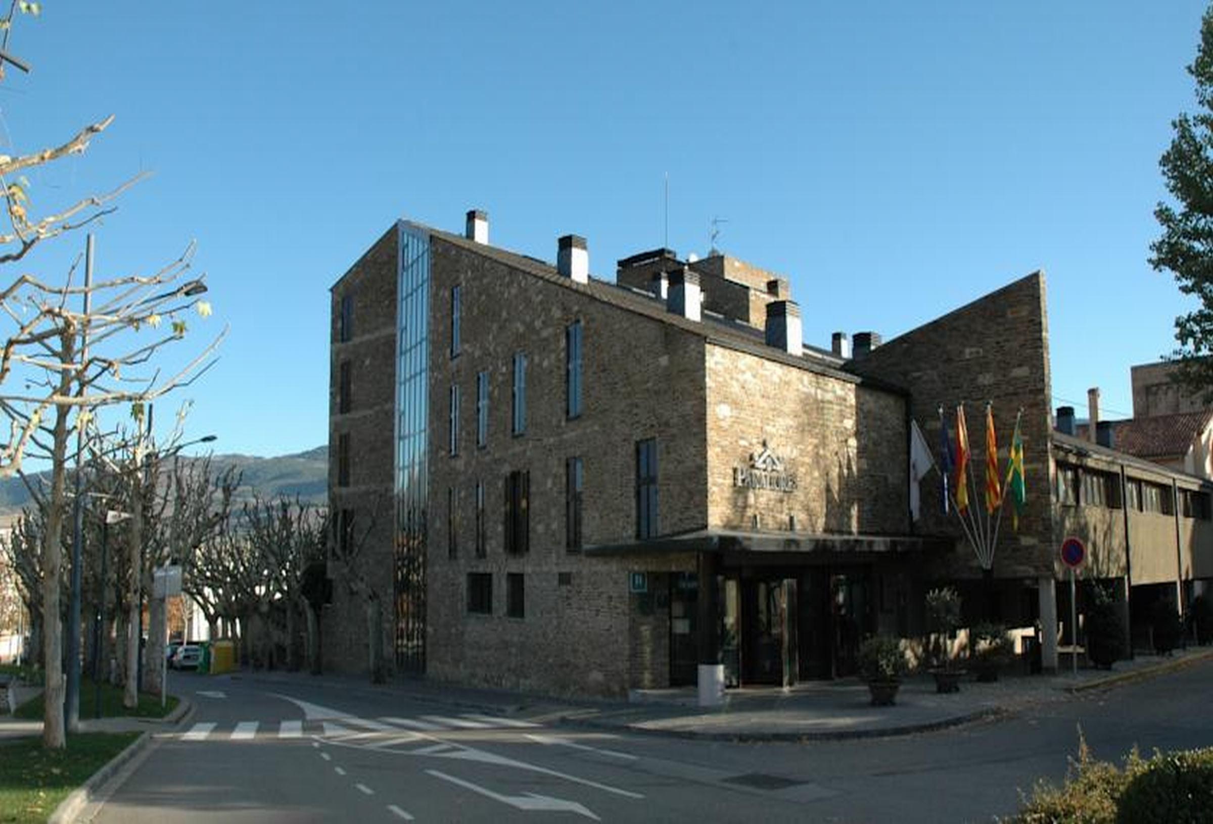 Parador De La Seu D'Urgell Exteriör bild