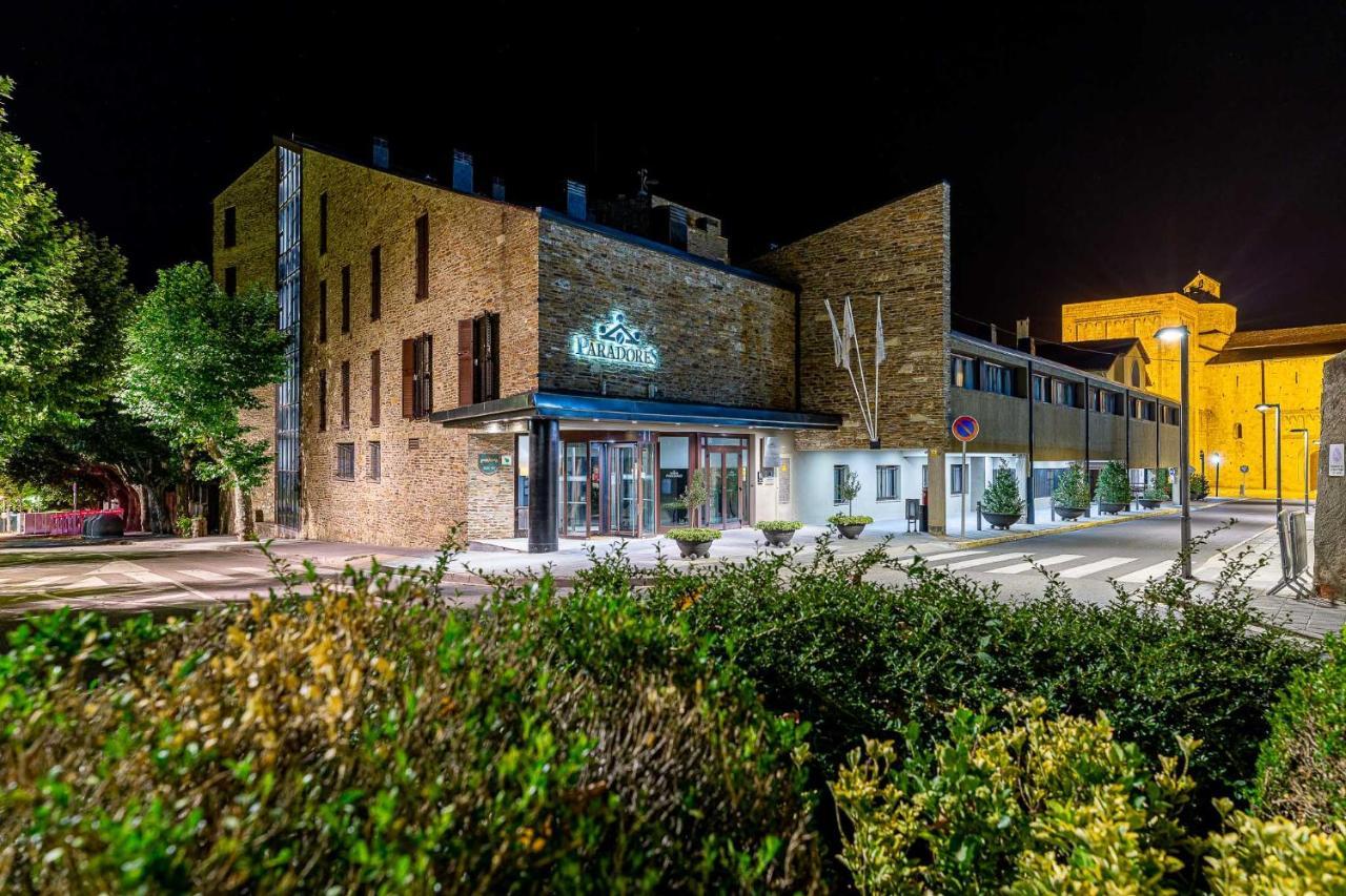 Parador De La Seu D'Urgell Exteriör bild